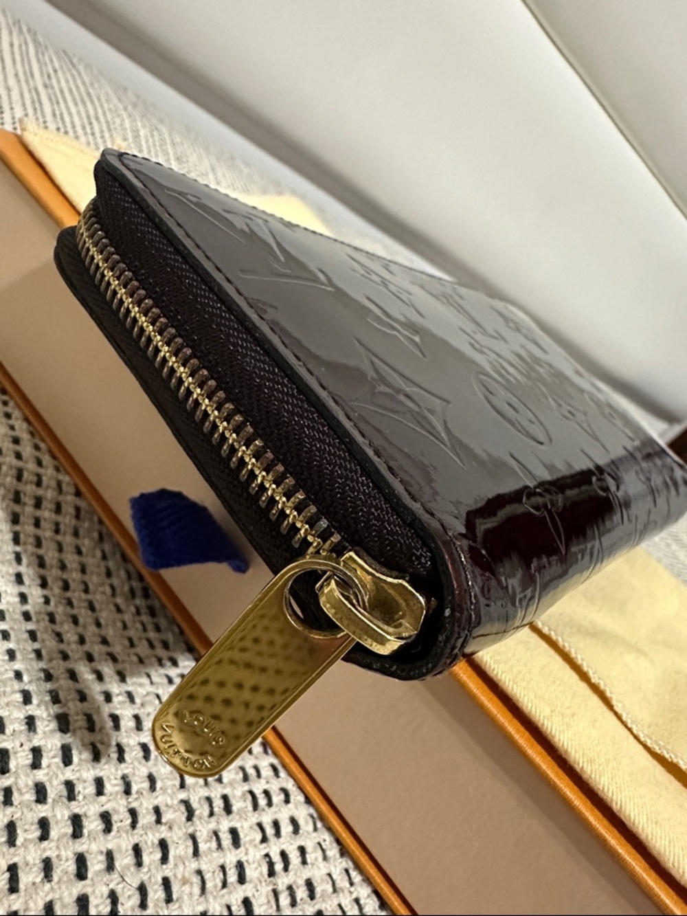 Louis Vuitton Vernis Amarante Zip Wallet - Picture 4 of 13